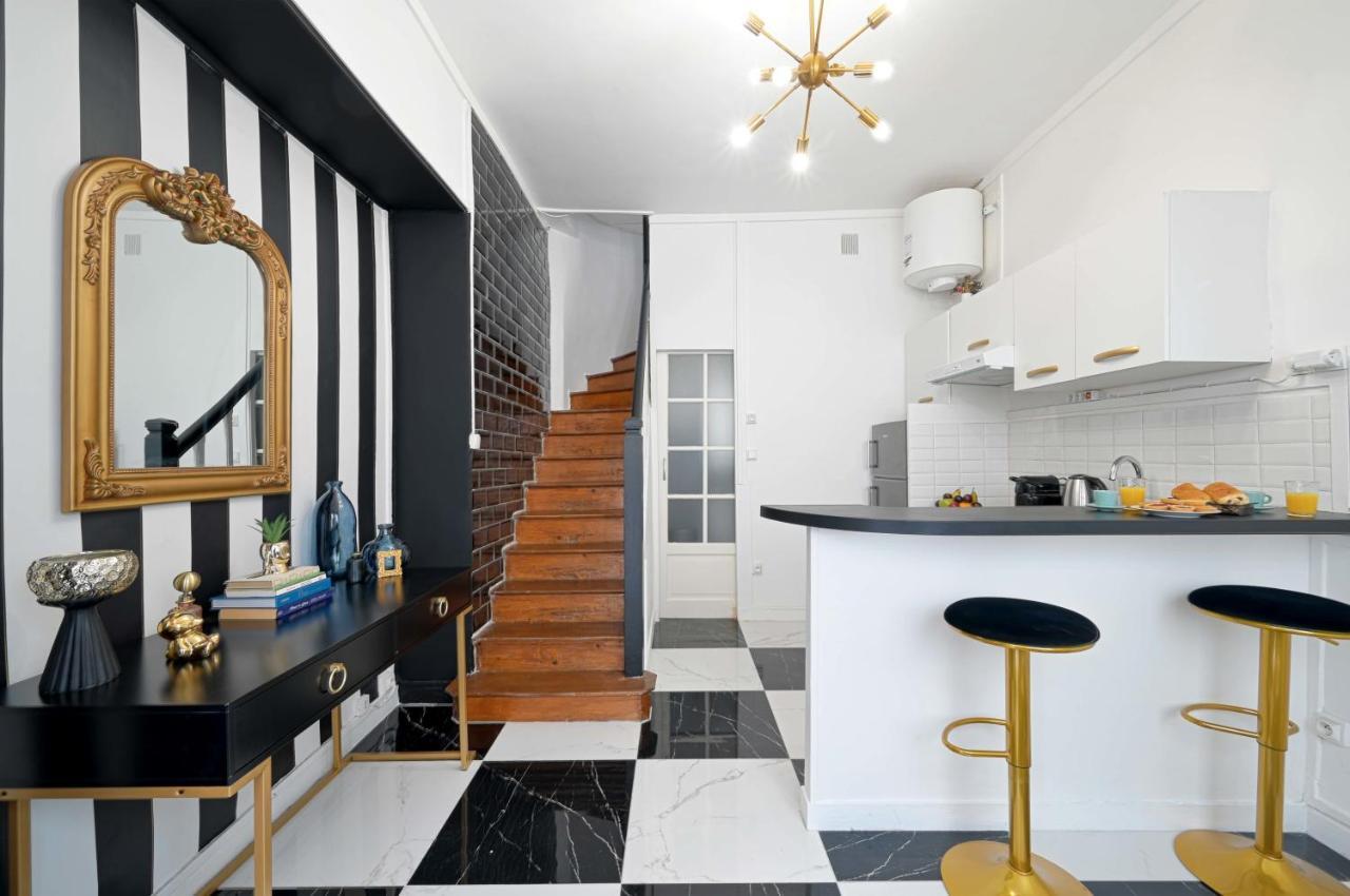 Apartmán Black & White - Chic & Petit Maison- Pigalle 9Eme Paříž Exteriér fotografie